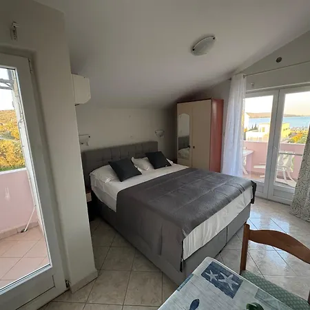Jermen Guest house