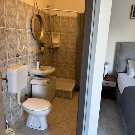 Guest house Jermen Sukosan