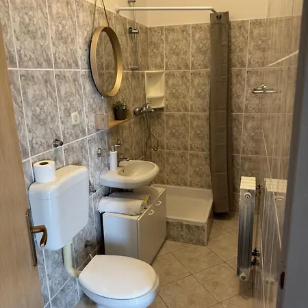 Jermen Guest house Sukosan